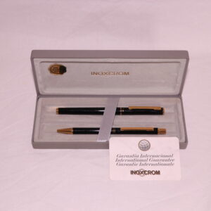 Sulepea ja pastapliiats karbis