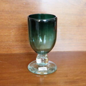 eesti klaasikunstniku viivi-ann keerdo vaas