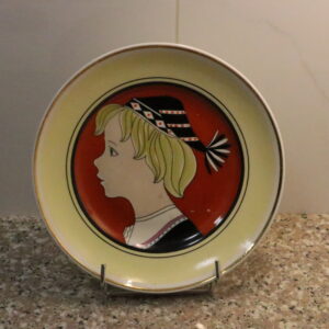 kfk käsimaalinguga portselanist taldrik